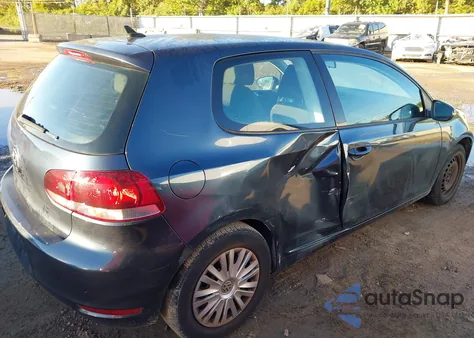 2013 Volkswagen Golf 2.5L 2-Door z USA, uszkodzony, nr VIN WVWBB7AJ3DW041051